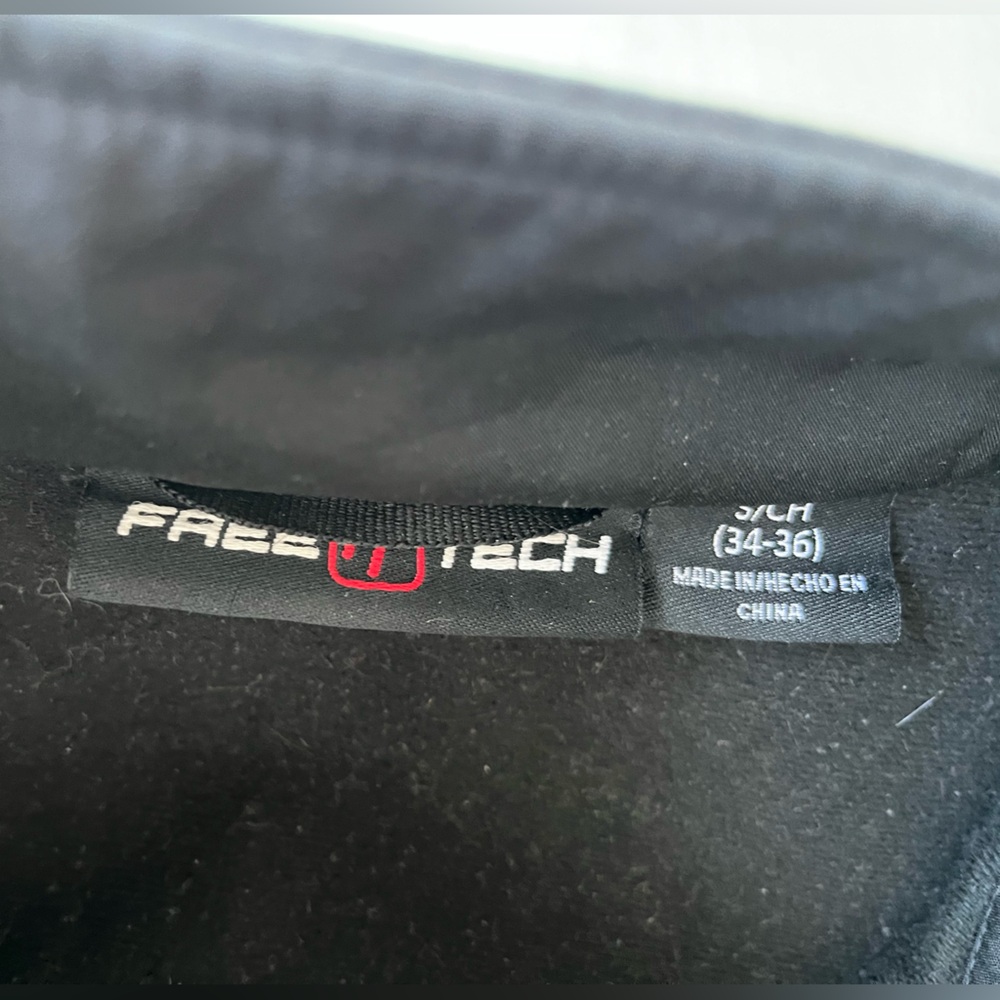 Free Tech Black Softshell Jacket Full Zip Windbre… - image 6